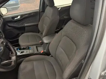 Photo 9 Ford Kuga 2.5 Duratec 190ch FHEV E85 ST-Line BVA