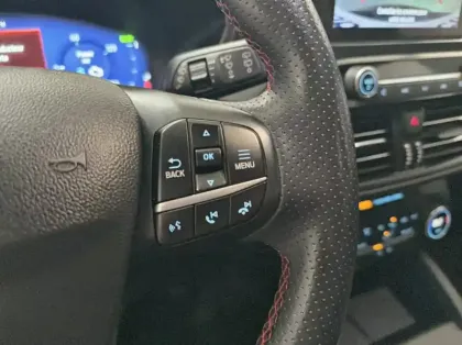 Photo 18 Ford Kuga 2.5 Duratec 190ch FHEV E85 ST-Line BVA