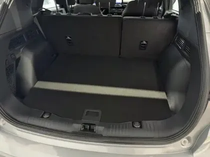 Photo 10 Ford Kuga 2.5 Duratec 190ch FHEV E85 ST-Line BVA