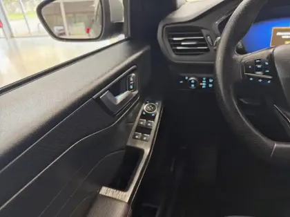 Photo 5 Ford Kuga 2.5 Duratec 190ch FHEV E85 ST-Line BVA