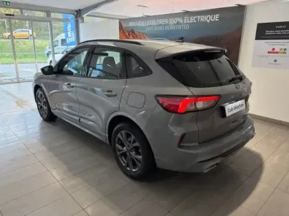 Photo 12 Ford Kuga 2.5 Duratec 190ch FHEV E85 ST-Line BVA