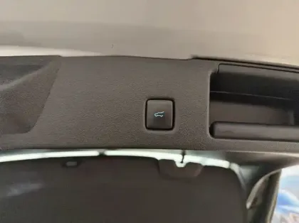 Photo 14 Ford Kuga 2.5 Duratec 190ch FHEV E85 ST-Line BVA