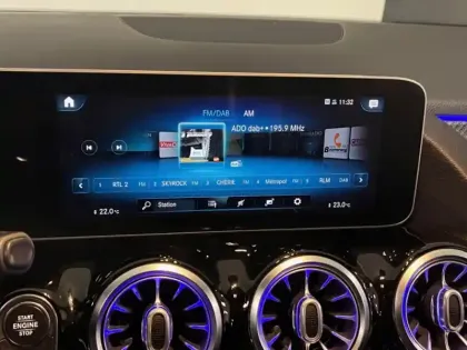 Photo 18 Mercedes Classe B 180 d AMG Line Edition