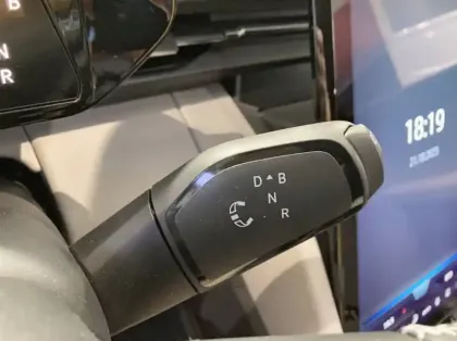 Photo 30 Ford Explorer Gén. IV Ph1 Select 5