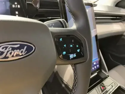 Photo 16 Ford Explorer 286ch Extended Range 77kWh Select RWD