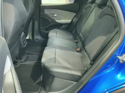 Photo 8 Ford Explorer 286ch Extended Range 77kWh Select RWD