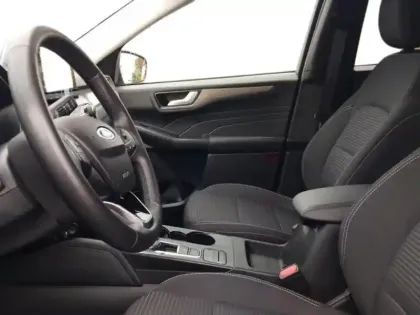 Photo 6 Ford Kuga  2.5 Duratec 190ch FHEV E85 Titanium BVA