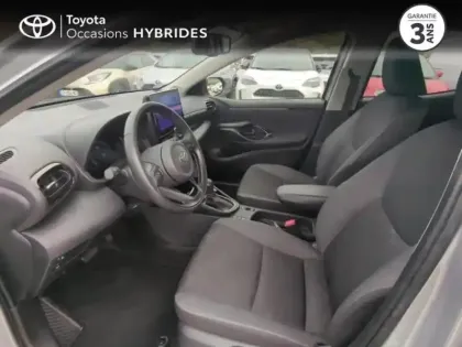 Photo 25 Toyota Yaris  116h Design 5p MC24