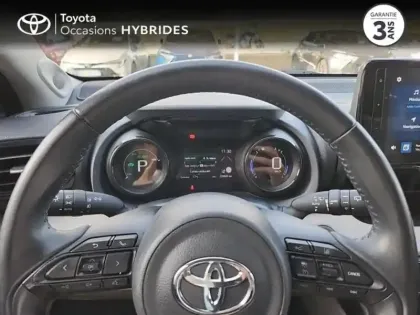 Photo 12 Toyota Yaris  116h Iconic 5p MY22