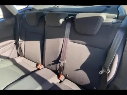 Photo 10 Ford Focus  1.0 EcoBoost 100ch Stop&Start Sync Edition