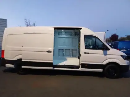 Photo 8 Volkswagen Crafter  Fg 35 L4H3 2.0 TDI 140ch Business Traction BVA8