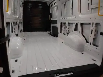 Photo 5 Volkswagen Crafter  Fg 35 L4H3 2.0 TDI 140ch Business Traction BVA8