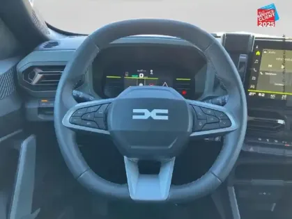 Photo 26 Dacia Duster  1.6 hybrid 140ch Extreme