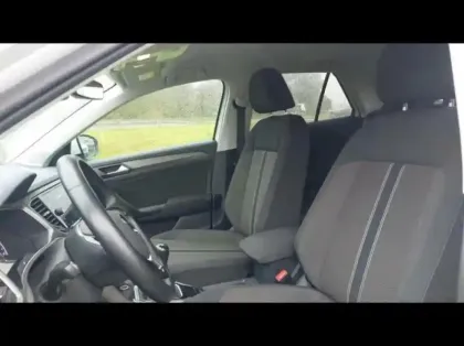 Photo 9 Volkswagen T-roc  1.0 TSI 110ch Life