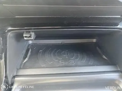 Photo 13 Peugeot 208  1.2 Hybrid 100ch Allure e-DCS6