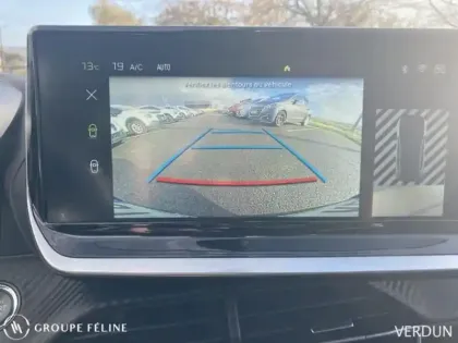 Photo 12 Peugeot 208  1.2 Hybrid 100ch Allure e-DCS6