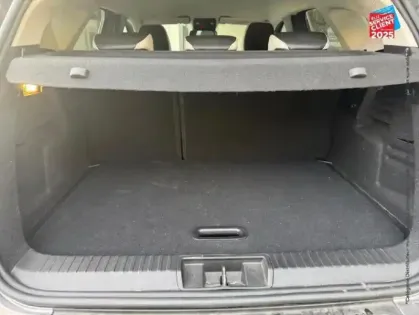 Photo 28 Renault Captur  1.6 E-Tech hybride 145ch Intens -21