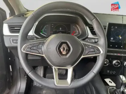 Photo 11 Renault Captur  1.6 E-Tech hybride 145ch Intens -21