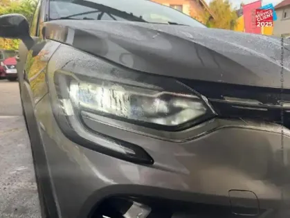 Photo 27 Renault Captur  1.6 E-Tech hybride 145ch Intens -21