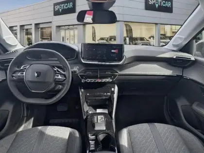 Photo 7 Peugeot 208  1.2 Hybrid 100ch Active e-DCS6