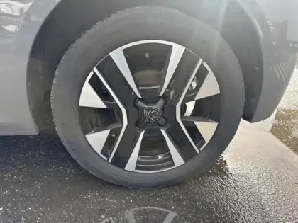 Photo 10 Peugeot 208  1.2 Hybrid 100ch Active e-DCS6