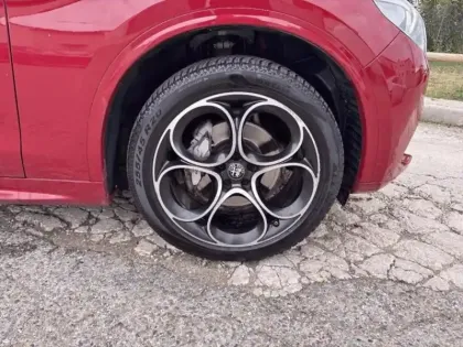 Photo 12 Alfa Romeo Stelvio  2.2 Diesel 210ch Veloce Q4 AT8 MY22