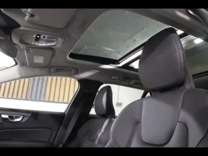 Photo 10 Volvo V60  T6 AWD 253+145ch Ultra Style Chrome Geartronic 8