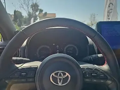 Photo 12 Toyota Yaris  130h GR Sport 5p MY25