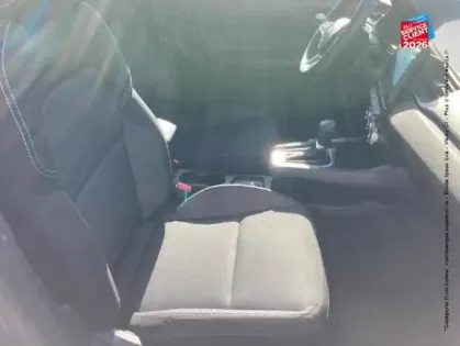 Photo 34 Renault Captur  1.6 E-Tech hybride 145ch Evolution GPS Camera