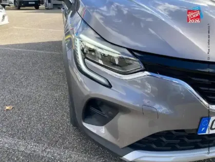 Photo 42 Renault Captur  1.6 E-Tech hybride 145ch Evolution GPS Camera