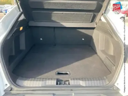 Photo 13 Renault Arkana  1.6 E-Tech 145ch Intens -21B Camera