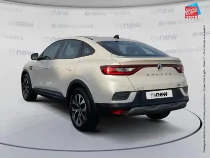 Photo 7 Renault Arkana  1.6 E-Tech 145ch Intens -21B Camera