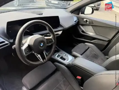 Photo 14 BMW Serie 1 Série 1 120A 170ch M Sport DKG7 Tpano Sieges chauf GPS Camera