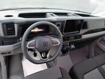 Photo 13 Volkswagen Crafter  Fg 30 L3H3 2.0 TDI 140ch Business Traction