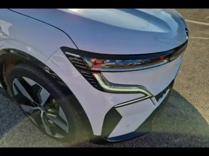 Photo 14 Renault Megane  E-Tech Electric EV60 220ch Techno super charge