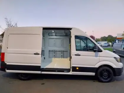 Photo 8 Volkswagen Crafter  Fg 30 L3H3 2.0 TDI 140ch Business Traction