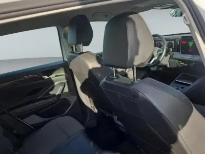 Photo 12 Volkswagen Tiguan  1.5 eTSI 130ch Life Plus DSG7