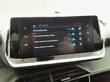 Photo 20 Peugeot 2008  PureTech 100 S&S BVM6