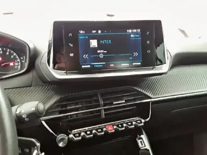 Photo 14 Peugeot 2008  PureTech 100 S&S BVM6