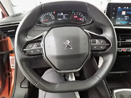 Photo 8 Peugeot 2008  PureTech 100 S&S BVM6