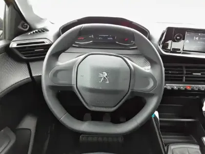 Photo 29 Peugeot 208  PureTech 75 S&S BVM5