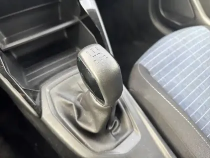 Photo 13 Peugeot 208  PureTech 75 S&S BVM5