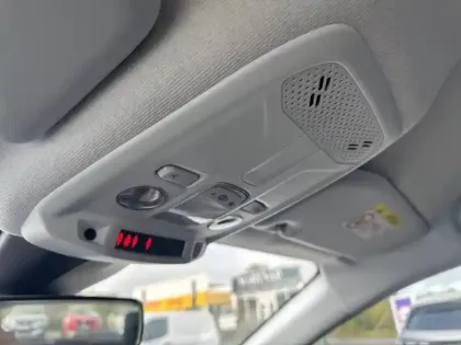 Photo 20 Peugeot 208  PureTech 75 S&S BVM5