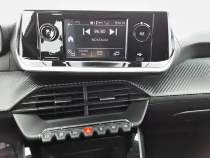 Photo 40 Peugeot 208  PureTech 75 S&S BVM5