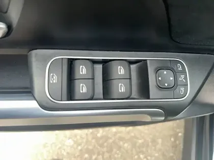 Photo 17 Mercedes GLB  220 d 8G-DCT 4Matic