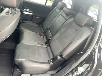 Photo 37 Mercedes GLB  220 d 8G-DCT 4Matic