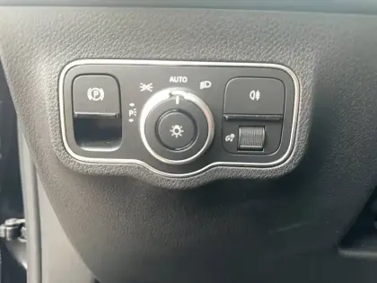 Photo 19 Mercedes GLB  220 d 8G-DCT 4Matic