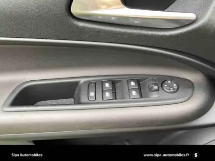 Photo 54 Alfa Romeo Junior  1.2 Ibrida 145 ch eDCT6 Q4