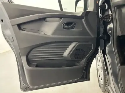 Photo 19 Renault Trafic  L2 dCi 150 Energy S&S