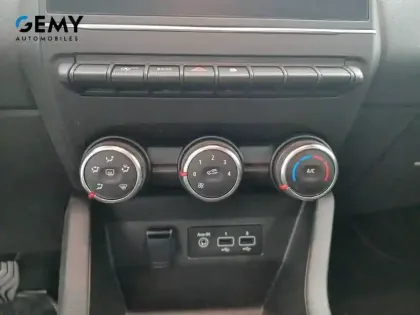 Photo 37 Renault Clio Gén. V (BJA) Ph1 NG Equilibre 5